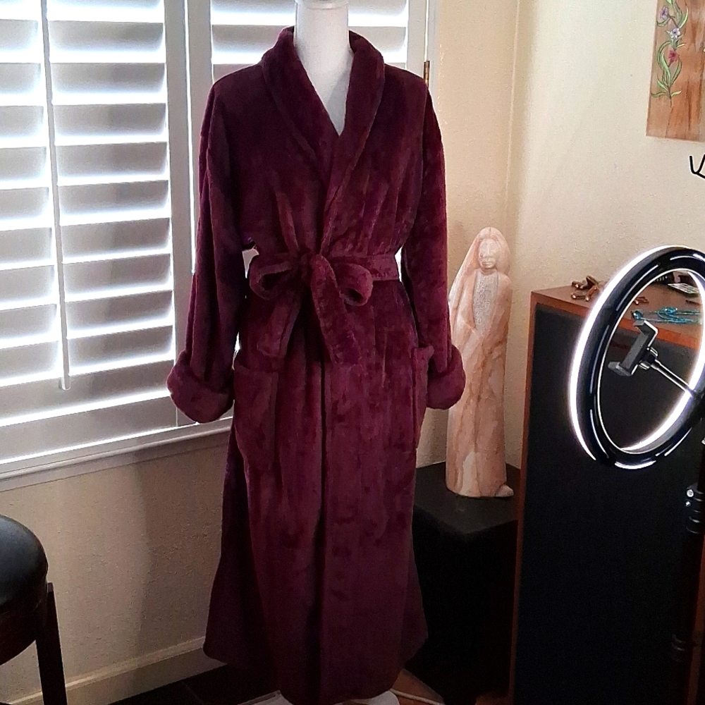 💜💟Sonoma Deep Purple Plush Bath Robe W/Belt & Two Pockets One Size Fits Most